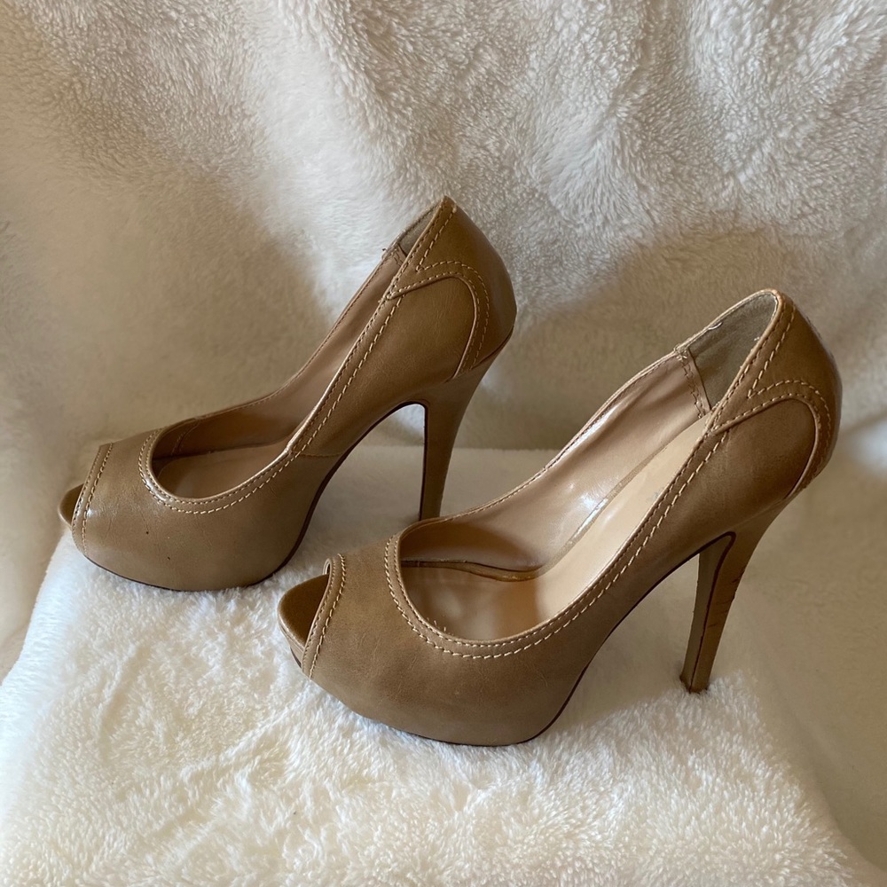Paprika Peep Toe Heels - Size 8 M